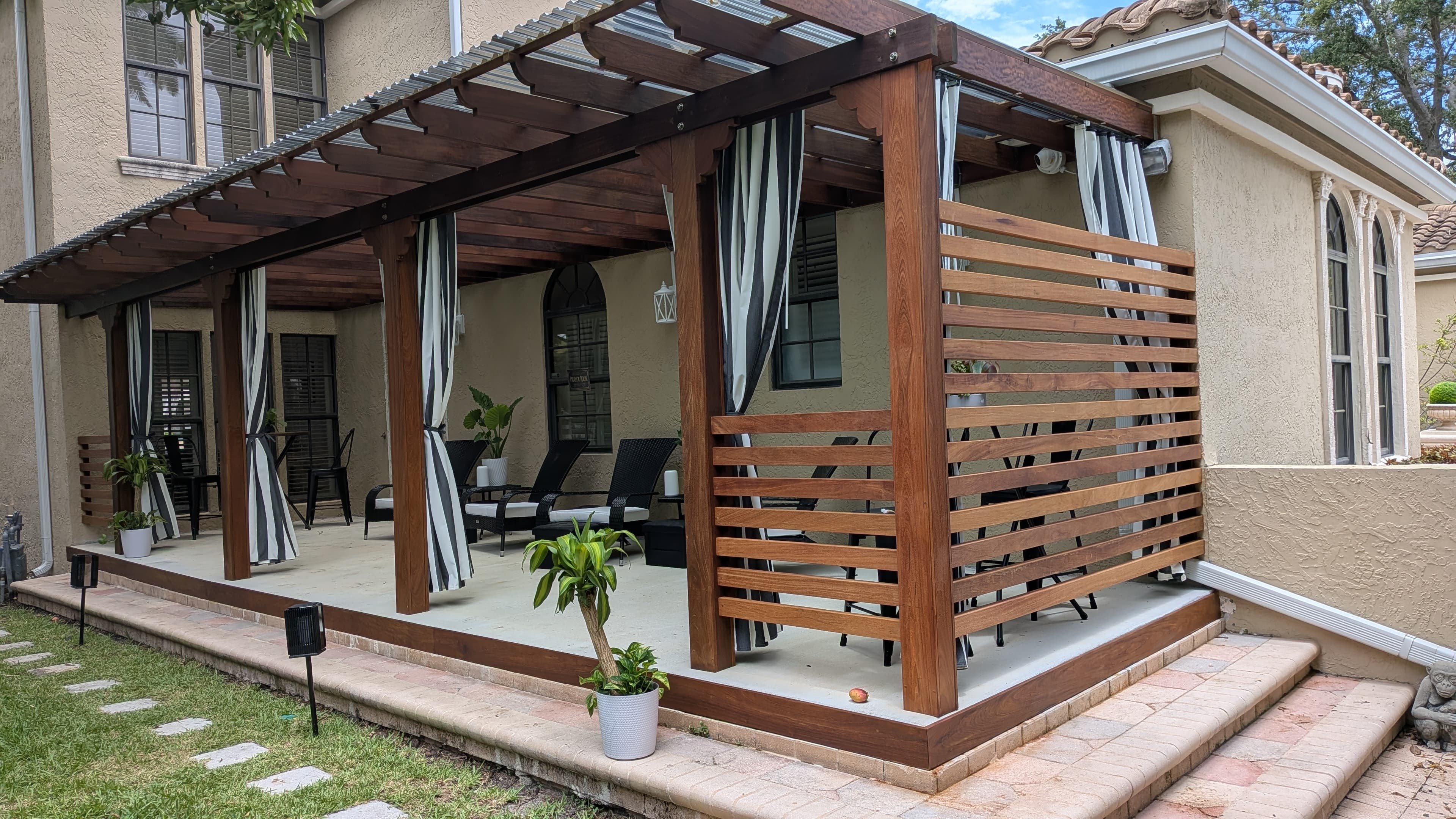 Professional Ipe deck refinishing service